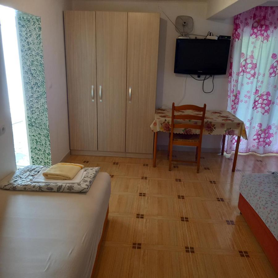 Bugenvilija Budva Exterior photo